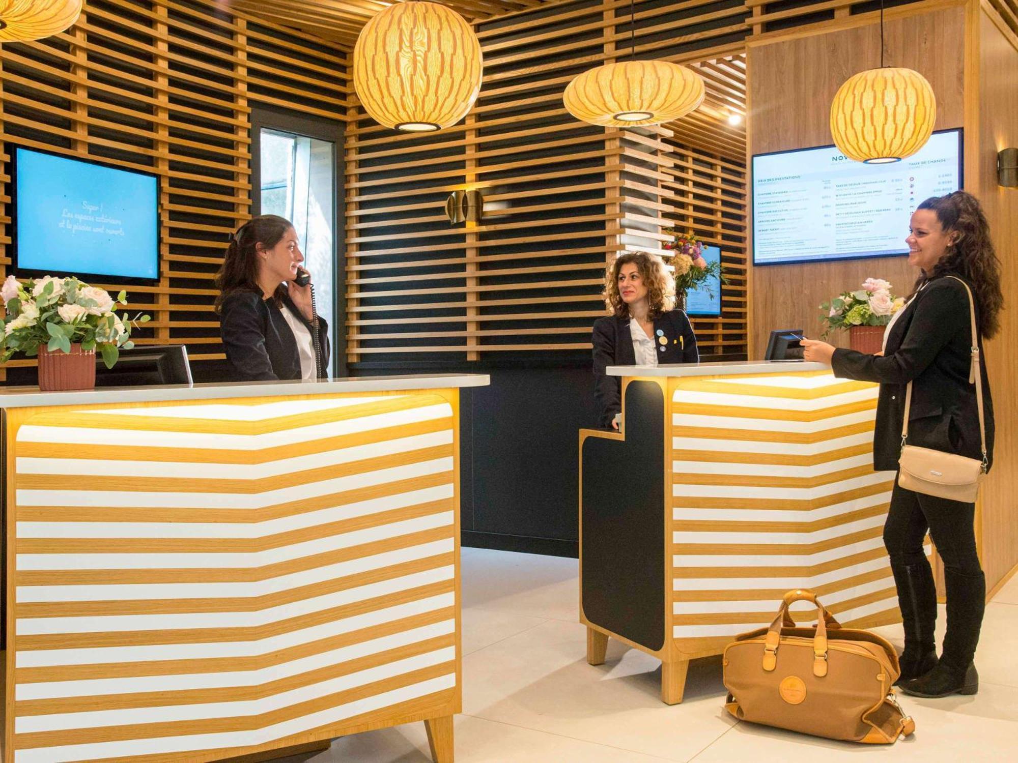 Novotel Nice Arenas Aeroport מראה חיצוני תמונה